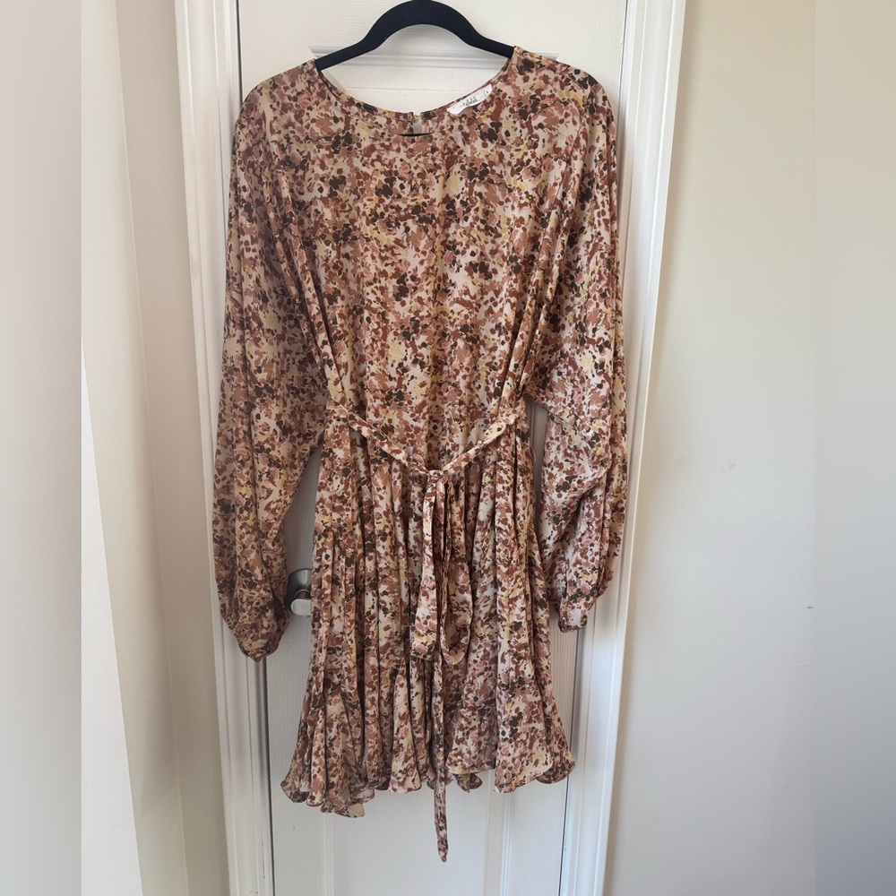 TALULAH Long Sleeve Floral Dress Ruffle Pleated Hem Size Large